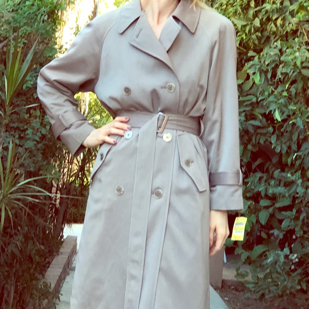 NWT Taupe Liz Claiborne Petite Trench Coat size 4P